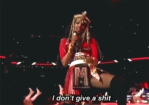 mia-gives-the-i-dont-give-a-shit-finger-during-give-me-all-your-luv-superbowl.gif?w=800